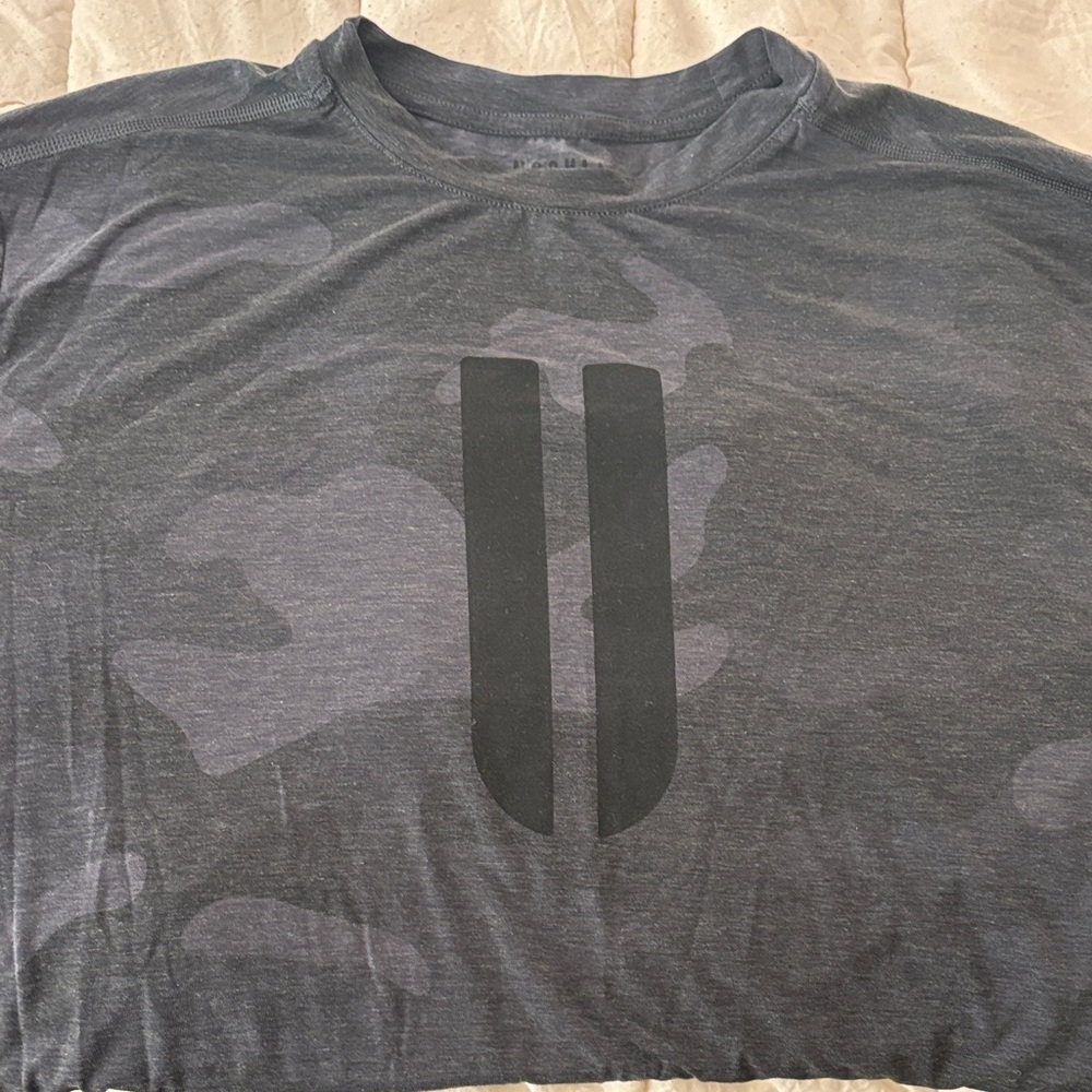 NOBULL Men's Dark Gray Camouflage Tee